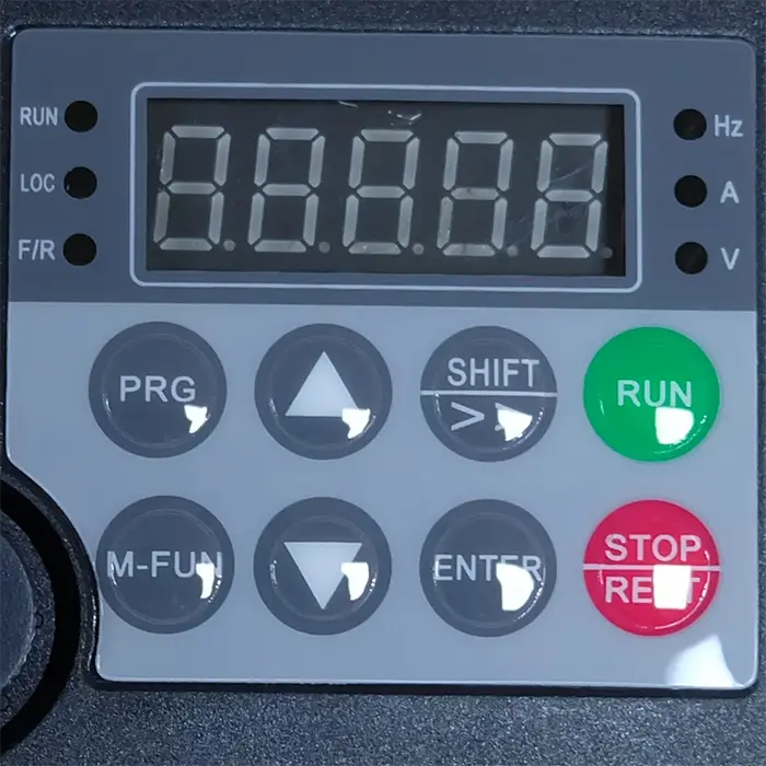 Panneau de commande externe (avec câble de liaison) Applicable uniquement à CTRL-DRIVE série PRCW100 Onduleur mort variable Vineau